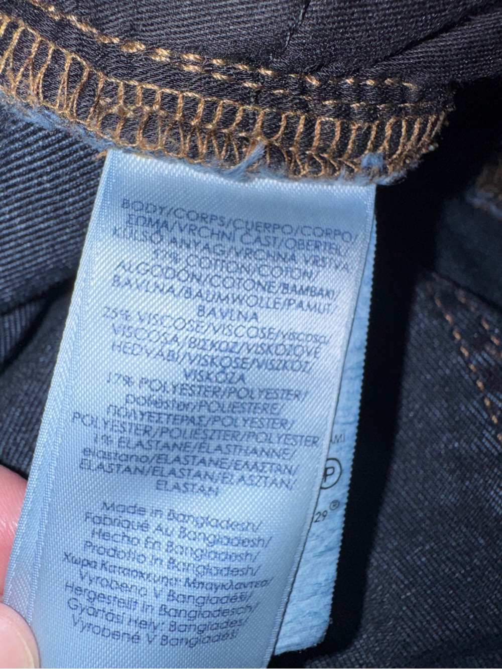 Chaps Women's Dark Wash Jeans (Size 10) - Picture 5 of 6